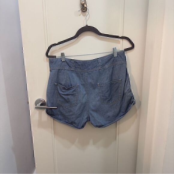 BDG Urban Outfitters Denim Shorts Size 10 - Picture 3 of 5